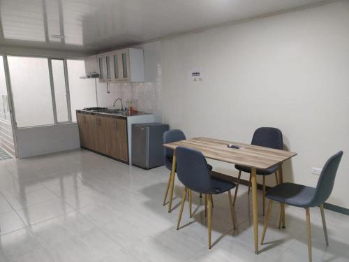 Kuchyň nebo kuchyňský kout v ubytování Apartamento Piso 3