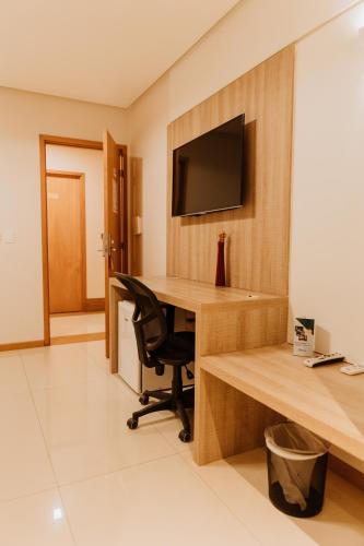 Hotel do Sertãoにあるテレビまたはエンターテインメントセンター