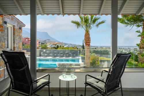 Queen's Gem Luxury Villa - Heated Jacuzzi & Pool