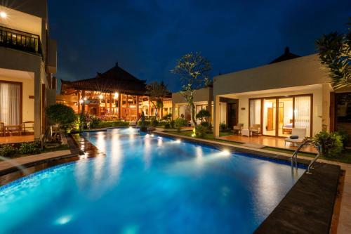 Bazén v ubytování Casa Dewa Suite Villa Ubud nebo v jeho okolí