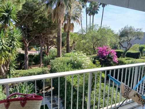 Photo de la galerie de l'établissement Résidence de luxe entourée d'un parc et d'une piscine olympique, à Roquebrune-Cap-Martin