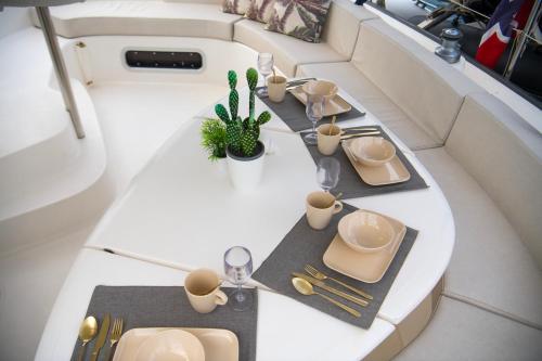 Drinks på Catamaran Eliane