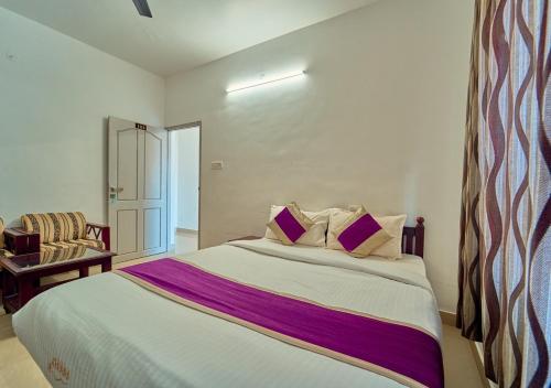 Postel nebo postele na pokoji v ubytování Firefly Resort