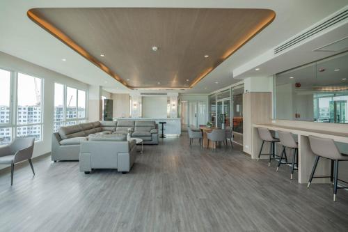 Gallery image of 1BR Luxury The City Phuket in Ban Ket Ho