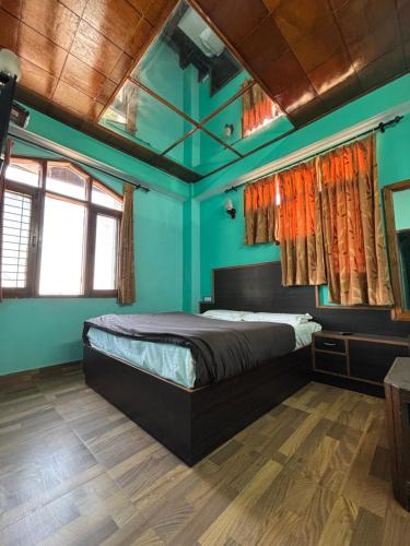 Gallery image of Sky Hills Hotel Near Mall Road in Shimla