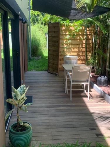 Un jardín fuera de Ti coin l'étang