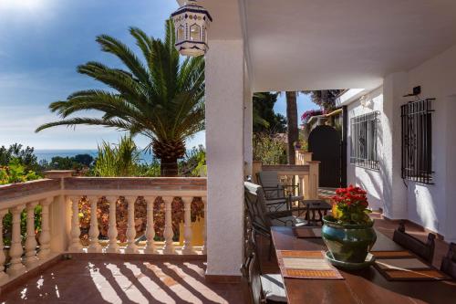 Funny View Beach Sea Apartments