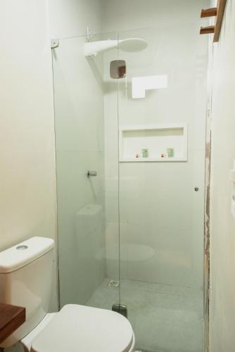 Bilik mandi di Local Hostel Novo Airão