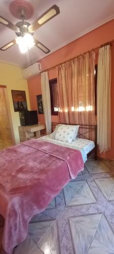 Postel nebo postele na pokoji v ubytování Nightflower rooms sami