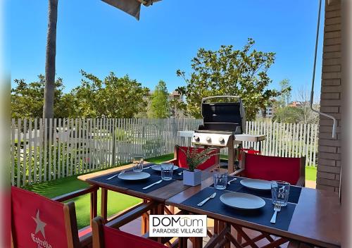 TV a/nebo společenská místnost v ubytování DOMuum Holidays - PARADISE VILLAGE GF