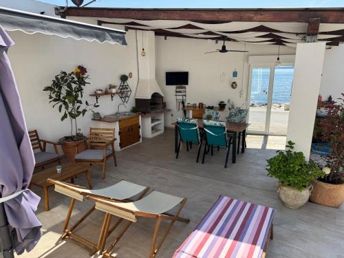 Beach house oasis Villa Livak