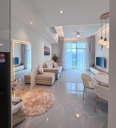 Televisyen dan/atau pusat hiburan di JL Homez Bay Suites