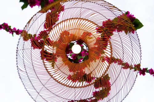 a metal wire basket with flowers in it at Hotel Ocean in Miami Beach