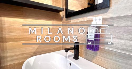 -Camera 05 MATRIMONIALE o TRIPLA con BAGNO- MilanoRooms Viale Ungheria
