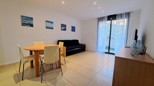 2-bedroom Apartment in Lloret de Mar City Center