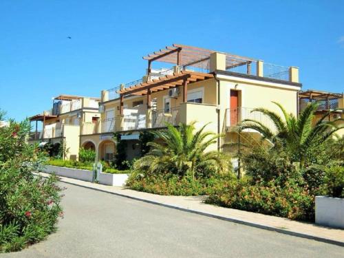 El edificio en el que está la casa vacacional