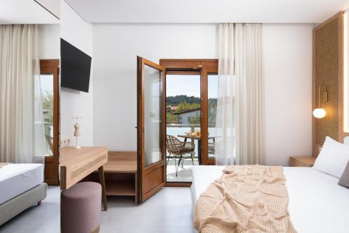 Gambar di galeri bagi Opalium Beach Front Suites di Potos