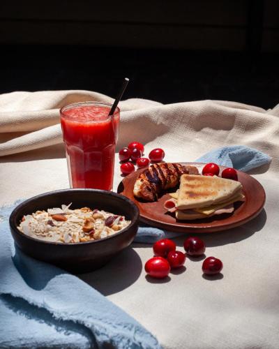 Hrana v oz. blizu hotela