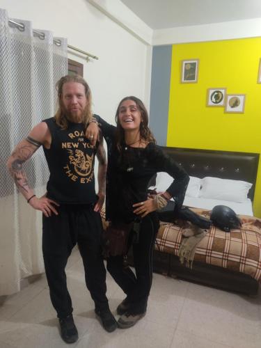 Postel nebo postele na pokoji v ubytování Gomukh Hotel Uttarkashi