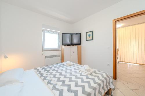 Rudi sea view apartment