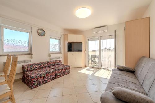Rudi sea view apartment