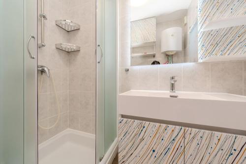 Rudi sea view apartment