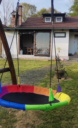 a swing in the yard of a house at Kod Štefa in Jalžabet