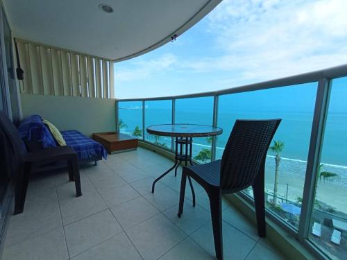 Gallery image of Apartamento frente la playa Salinas - Torre Nautica in Salinas