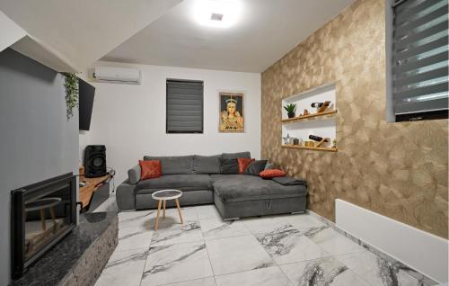 Χώρος καθιστικού στο 2 Bedroom Cozy Home In Jalzabet