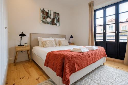 Art Deco 23 Luxury 2BR Apartment Downtown Metro AC