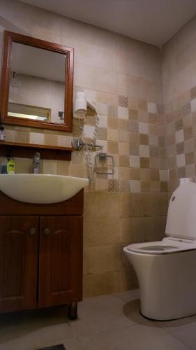 Ένα μπάνιο στο Rafiki Hostel