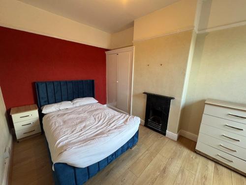 Gallery image of Extra Large home fits FIVE guests in Balby