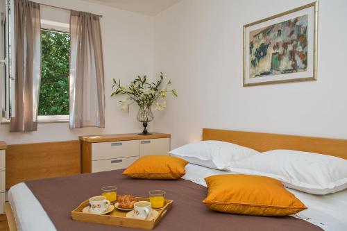 Comfortable 2BDR Apartment Laura Lapad with private garage