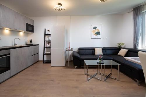 Apartments with parking space Opatija - 23861