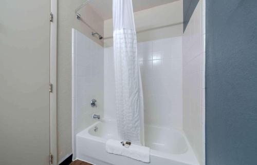 Bagno di Extended Stay America Suites - Miami - Airport - Doral