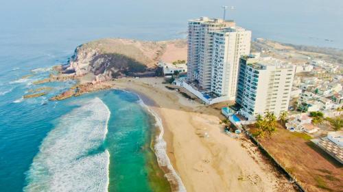 Brujas Tower Beach Resort