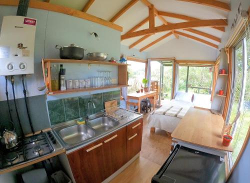 Kuchyň nebo kuchyňský kout v ubytování Casa Golondrinas