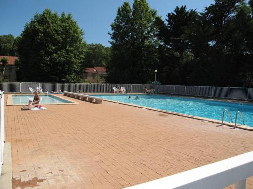 Appartement 2 pièces avec terrasse à Saint-Cyprien - FR-1-106-108