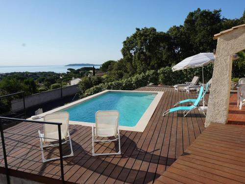 Villa 4 Pièces avec Piscine Privée, Sainte-Maxime - FR-1-780-94