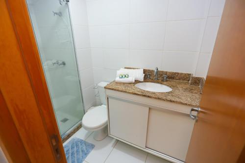 A bathroom at Cobertura Sublime Max