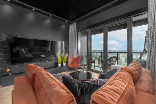 MARGI Velvet Apartament 13TH FLOOR LED CEILING BATH POOL