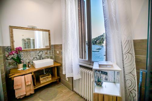 Koupelna v ubytování Darsena di Riva Grande