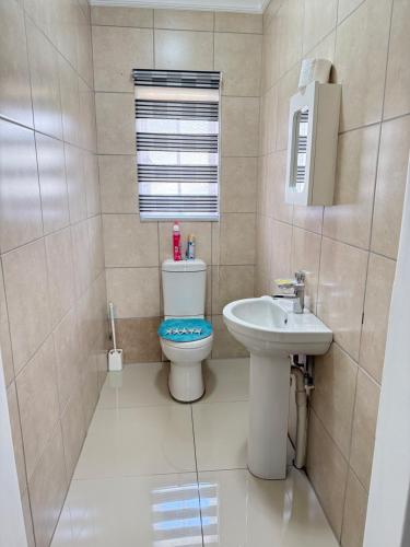Un baño de Home Away Nest