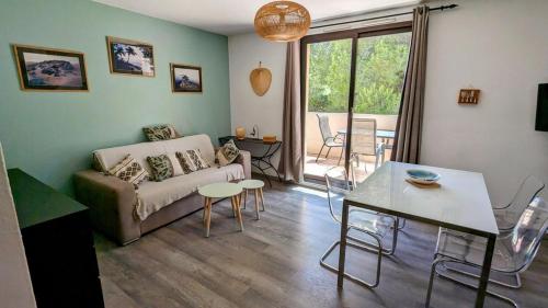 Domaine de la Coudoulière, Calme, sans vis à vis, proche mer, piscine