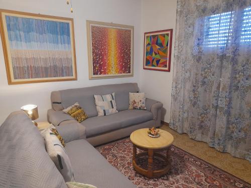 Ruang duduk di CASA CAMELIA