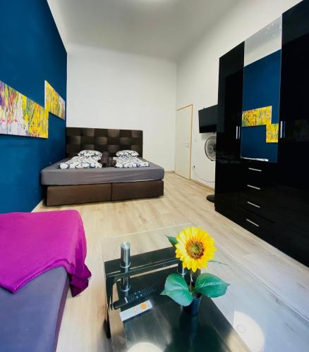Elegant 1-Bedroom Apartment Near Danube River