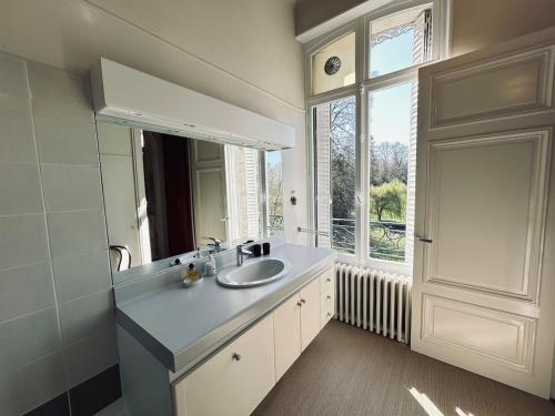 Fotografie z fotogalerie ubytování La Chaladrerie grande maison de maître avec jardin v destinaci Villers-Allerand