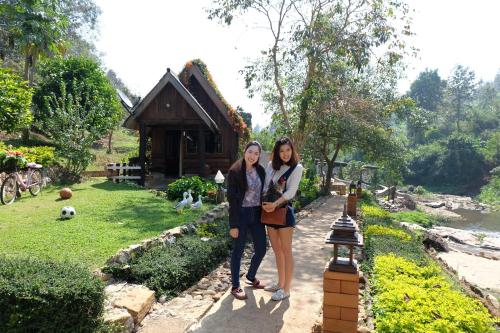 Κήπος έξω από το Sai Nam Wang Lodge