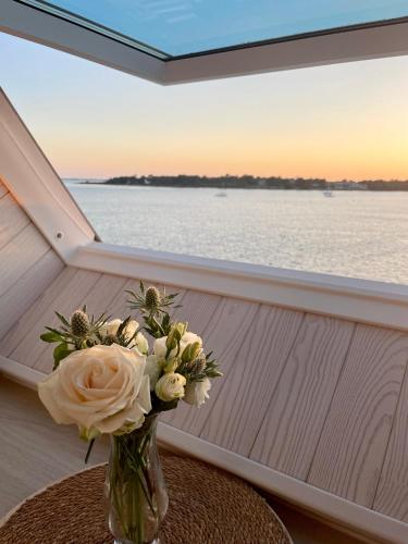 Photo de la galerie de l'établissement T2 avec vue mer exceptionnelle, à Bénodet