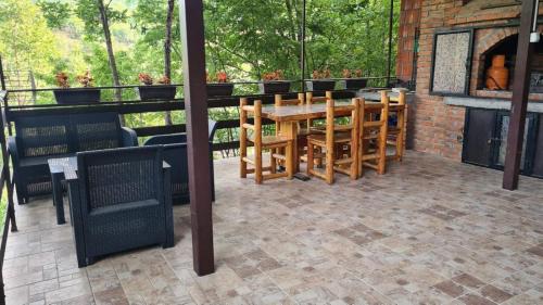 Restaurace v ubytování Vikend kuća Jović